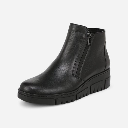 Uptown Sur Black Leather